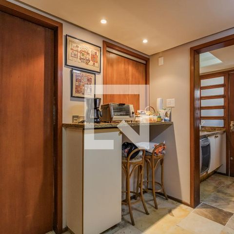 Casa de condomínio à venda com 220m², 4 quartos e 2 vagas Casa de condomínio à venda com 220m², 4 quartos e 2 vagasCozinha
