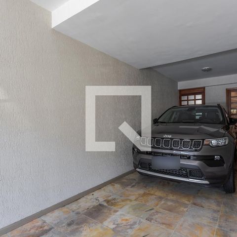 Casa de condomínio à venda com 220m², 4 quartos e 2 vagas Casa de condomínio à venda com 220m², 4 quartos e 2 vagasGaragem