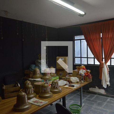 Casa à venda com 720m², 5 quartos e 3 vagasEdícula