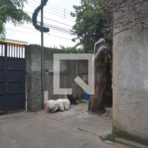 Casa à venda com 720m², 5 quartos e 3 vagasÁrea Externa