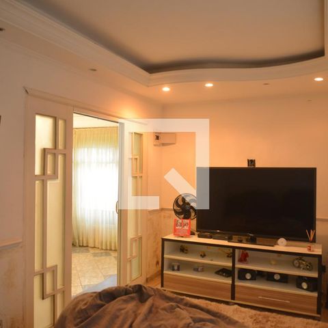 Casa à venda com 720m², 5 quartos e 3 vagasSala 2