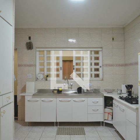 Casa à venda com 720m², 5 quartos e 3 vagasCozinha