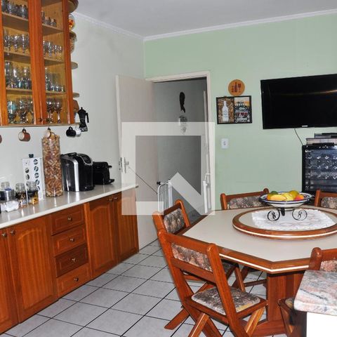 Casa à venda com 180m², 4 quartos e 3 vagasCozinha
