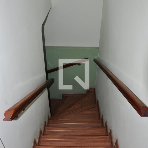 Casa à venda com 180m², 4 quartos e 3 vagasCorredor