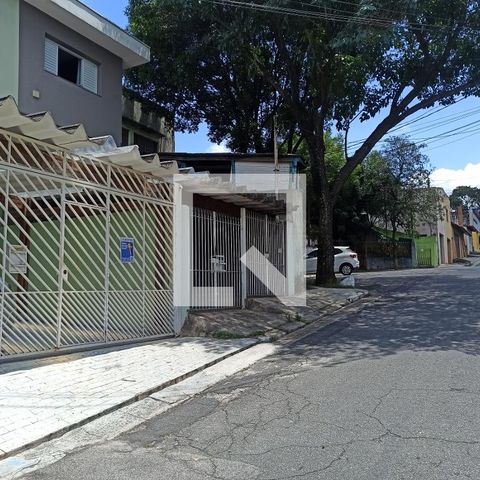 Casa à venda com 180m², 4 quartos e 3 vagasVista para rua