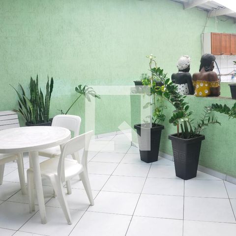 Casa à venda com 180m², 4 quartos e 3 vagasÁrea comum/Área de serviço