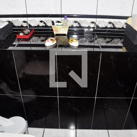 Casa à venda com 180m², 4 quartos e 3 vagasBanheiro