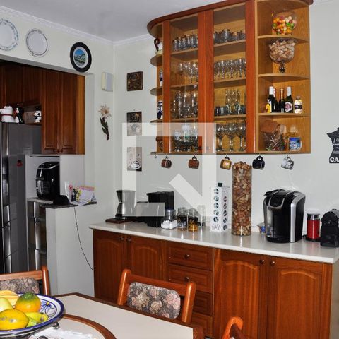 Casa à venda com 180m², 4 quartos e 3 vagasCozinha