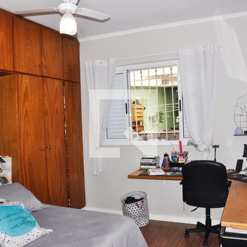 Casa à venda com 180m², 4 quartos e 3 vagasQuarto 2