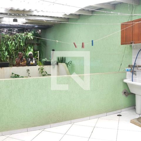 Casa à venda com 180m², 4 quartos e 3 vagasÁrea comum/Área de serviço