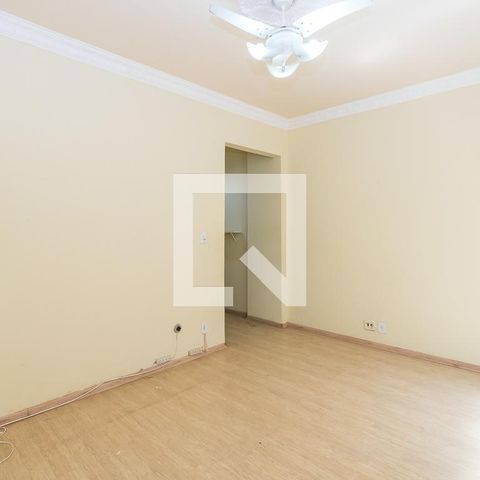 Apartamento à venda com 70m², 2 quartos e sem vagaSala
