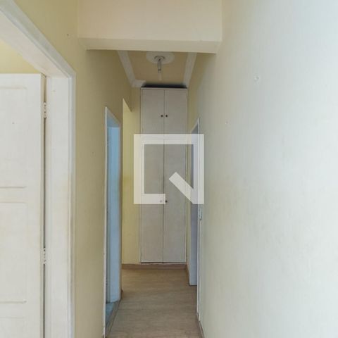 Apartamento à venda com 70m², 2 quartos e sem vagaCorredor