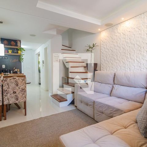 Casa de condomínio à venda com 96m², 2 quartos e 1 vaga Casa de condomínio à venda com 96m², 2 quartos e 1 vagaSala