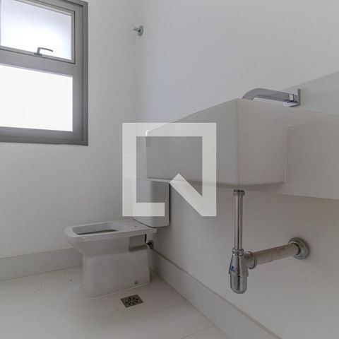 Apartamento à venda com 260m², 3 quartos e 3 vagas Apartamento à venda com 260m², 3 quartos e 3 vagasLavabo