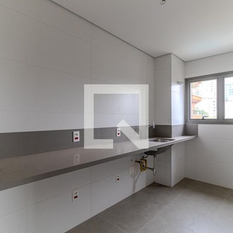 Apartamento à venda com 260m², 3 quartos e 3 vagas Apartamento à venda com 260m², 3 quartos e 3 vagasÁrea de Serviço