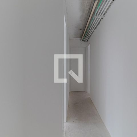 Apartamento à venda com 260m², 3 quartos e 3 vagas Apartamento à venda com 260m², 3 quartos e 3 vagasCorredor