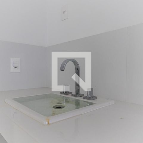 Apartamento à venda com 260m², 3 quartos e 3 vagas Apartamento à venda com 260m², 3 quartos e 3 vagasBanheiro da Suíte 1