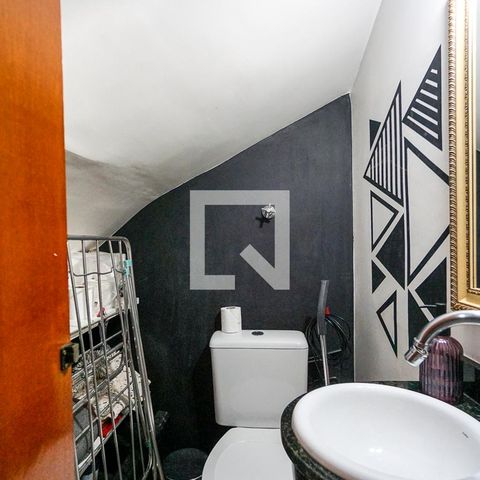 Casa à venda com 75m², 2 quartos e 2 vagasLavabo