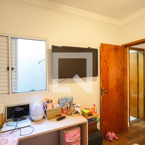 Casa à venda com 75m², 2 quartos e 2 vagasQuarto 01