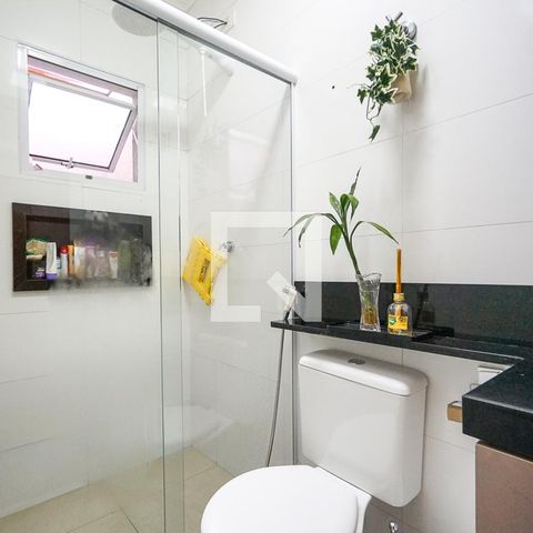 Casa à venda com 75m², 2 quartos e 2 vagasBanheiro
