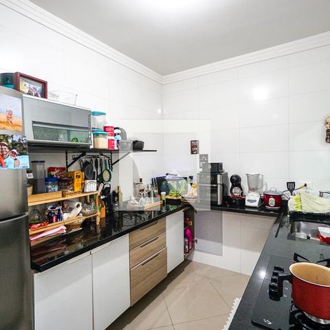 Casa à venda com 75m², 2 quartos e 2 vagasCozinha