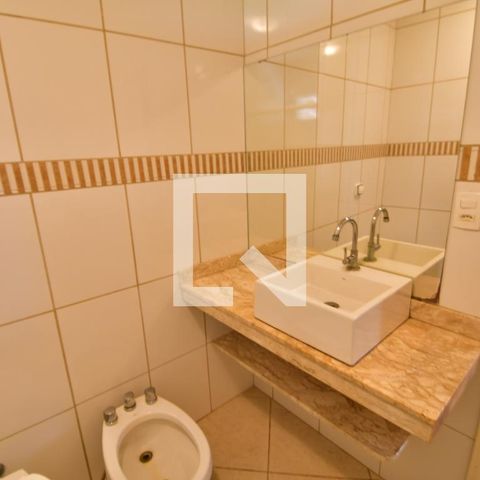 Casa à venda com 160m², 2 quartos e 5 vagasBanheiro