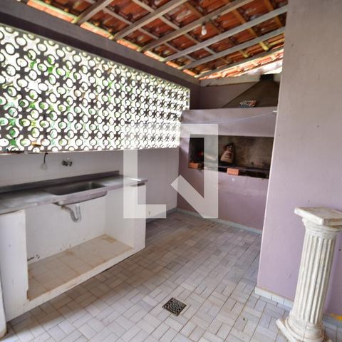 Casa à venda com 160m², 2 quartos e 5 vagasChurrasqueira