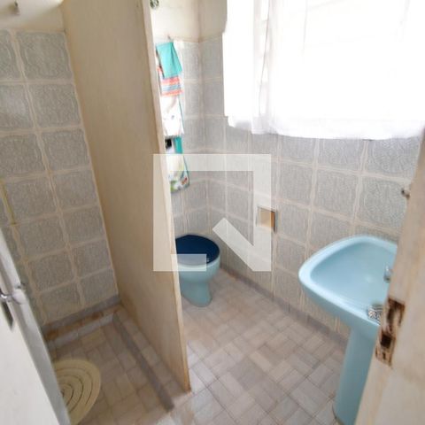 Casa à venda com 160m², 2 quartos e 5 vagasBanheiro de serviço