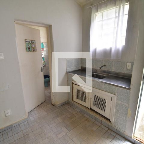 Casa à venda com 160m², 2 quartos e 5 vagasBanheiro de serviço