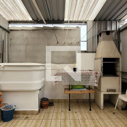 Casa à venda com 131m², 2 quartos e 1 vaga Casa à venda com 131m², 2 quartos e 1 vagaChurrasqueira