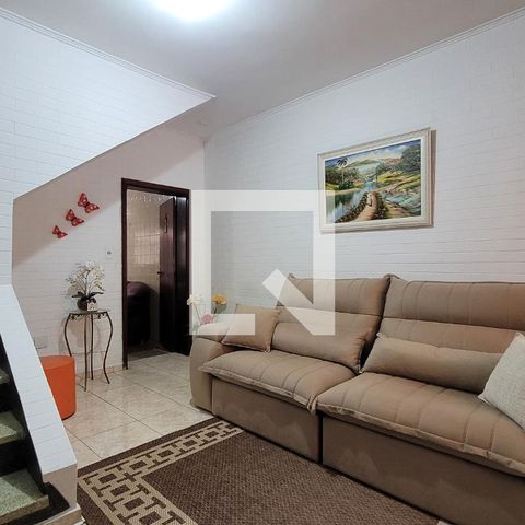 Casa à venda com 131m², 2 quartos e 1 vaga Casa à venda com 131m², 2 quartos e 1 vagaSala