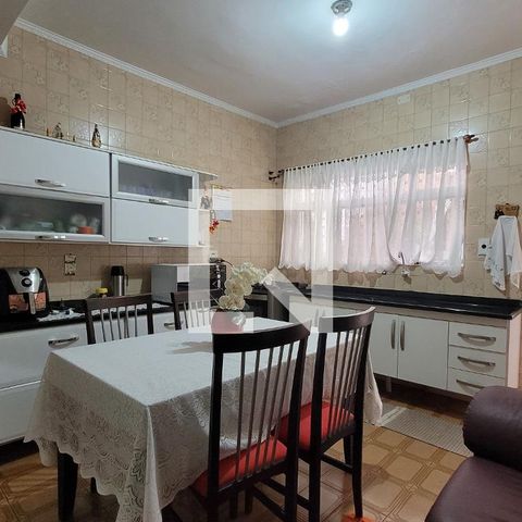 Casa à venda com 131m², 2 quartos e 1 vaga Casa à venda com 131m², 2 quartos e 1 vagaCozinha