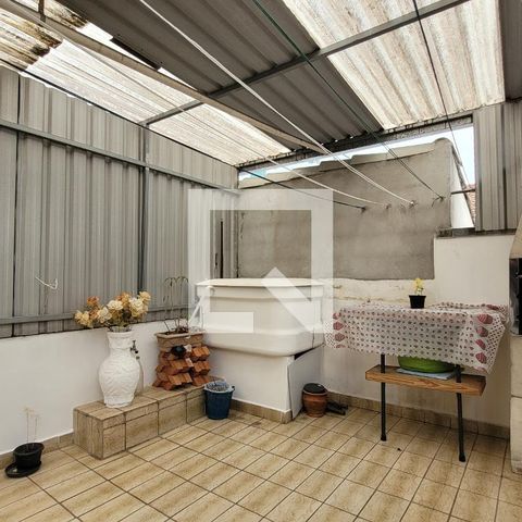 Casa à venda com 131m², 2 quartos e 1 vaga Casa à venda com 131m², 2 quartos e 1 vagaChurrasqueira