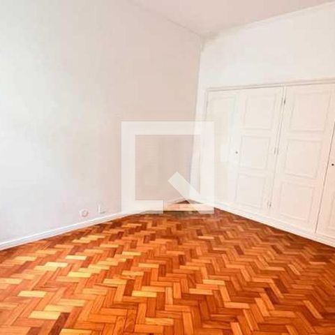 Apartamento à venda com 240m², 4 quartos e 1 vaga
