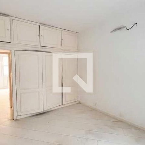 Apartamento à venda com 240m², 4 quartos e 1 vaga
