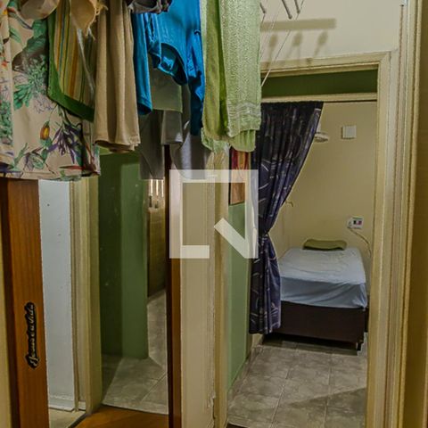 Casa de condomínio à venda com 150m², 5 quartos e 1 vaga Casa de condomínio à venda com 150m², 5 quartos e 1 vagaCorredor