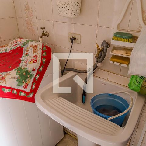 Casa de condomínio à venda com 150m², 5 quartos e 1 vaga Casa de condomínio à venda com 150m², 5 quartos e 1 vagaCozinha e Área de Serviço - Tanque