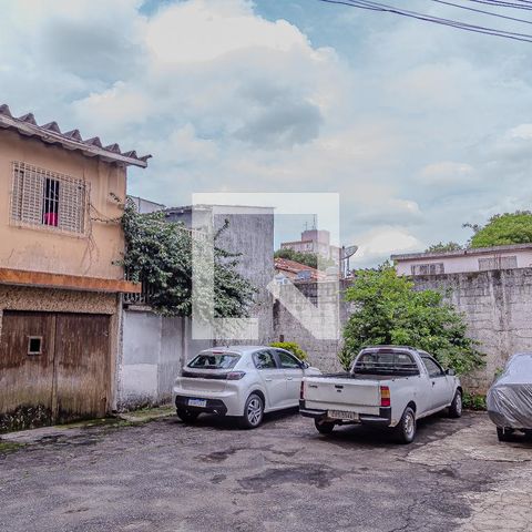 Casa de condomínio à venda com 150m², 5 quartos e 1 vaga Casa de condomínio à venda com 150m², 5 quartos e 1 vagaÁrea Comum