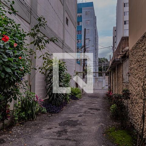 Casa de condomínio à venda com 150m², 5 quartos e 1 vaga Casa de condomínio à venda com 150m², 5 quartos e 1 vagaÁrea Comum