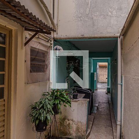 Casa de condomínio à venda com 150m², 5 quartos e 1 vaga Casa de condomínio à venda com 150m², 5 quartos e 1 vagaCorredor