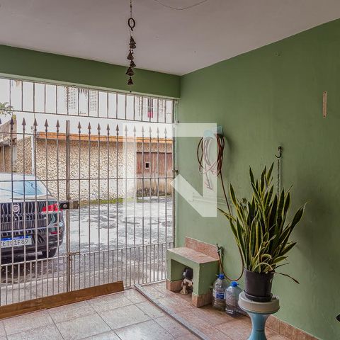 Casa de condomínio à venda com 150m², 5 quartos e 1 vaga Casa de condomínio à venda com 150m², 5 quartos e 1 vagaGaragem