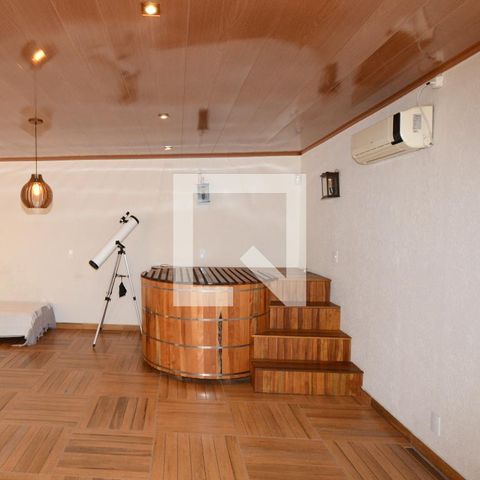 Casa para alugar com 250m², 3 quartos e 3 vagasSpa