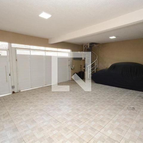 Casa para alugar com 250m², 3 quartos e 3 vagasGaragem