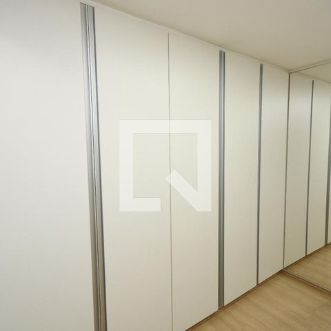 Casa para alugar com 250m², 3 quartos e 3 vagasCloset da suíte