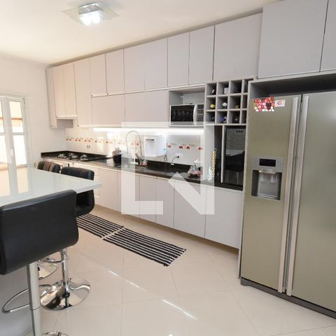 Casa para alugar com 250m², 3 quartos e 3 vagasCozinha