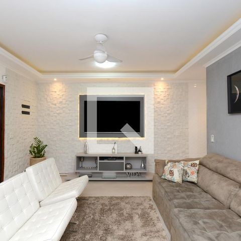 Casa para alugar com 250m², 3 quartos e 3 vagasSala