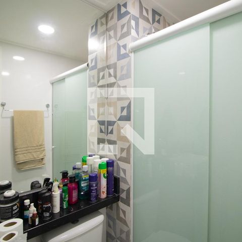 Apartamento à venda com 75m², 3 quartos e 1 vaga Apartamento à venda com 75m², 3 quartos e 1 vagaBanheiro da Suite