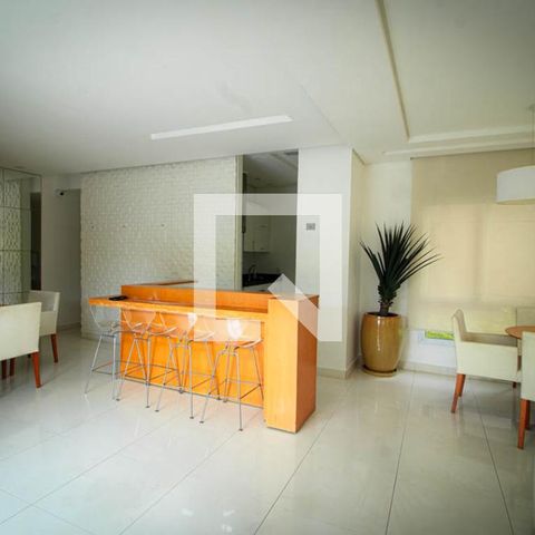 Apartamento à venda com 75m², 3 quartos e 1 vaga Apartamento à venda com 75m², 3 quartos e 1 vagaÁrea comum - Salão de festas