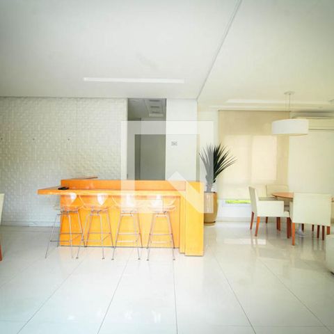 Apartamento à venda com 75m², 3 quartos e 1 vaga Apartamento à venda com 75m², 3 quartos e 1 vagaÁrea comum - Salão de festas