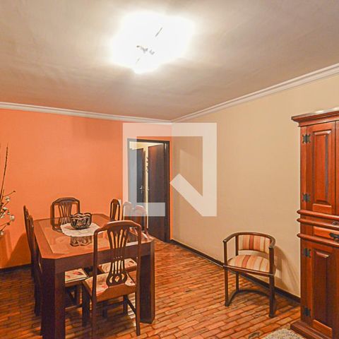 Casa à venda com 148m², 3 quartos e 2 vagasSala